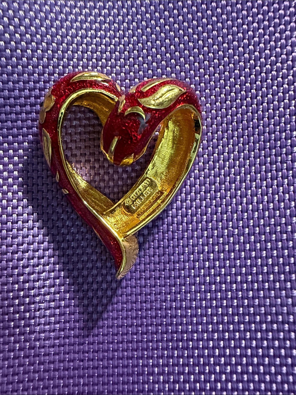 Nolan Miller vintage sliding heart pendant